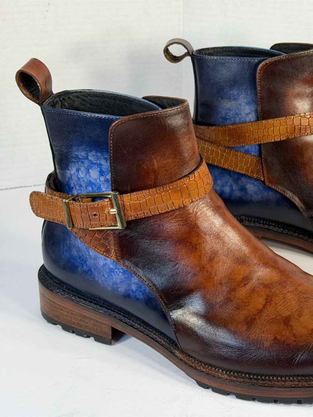 Men's size 9.5-10 Brown and blue leather boots